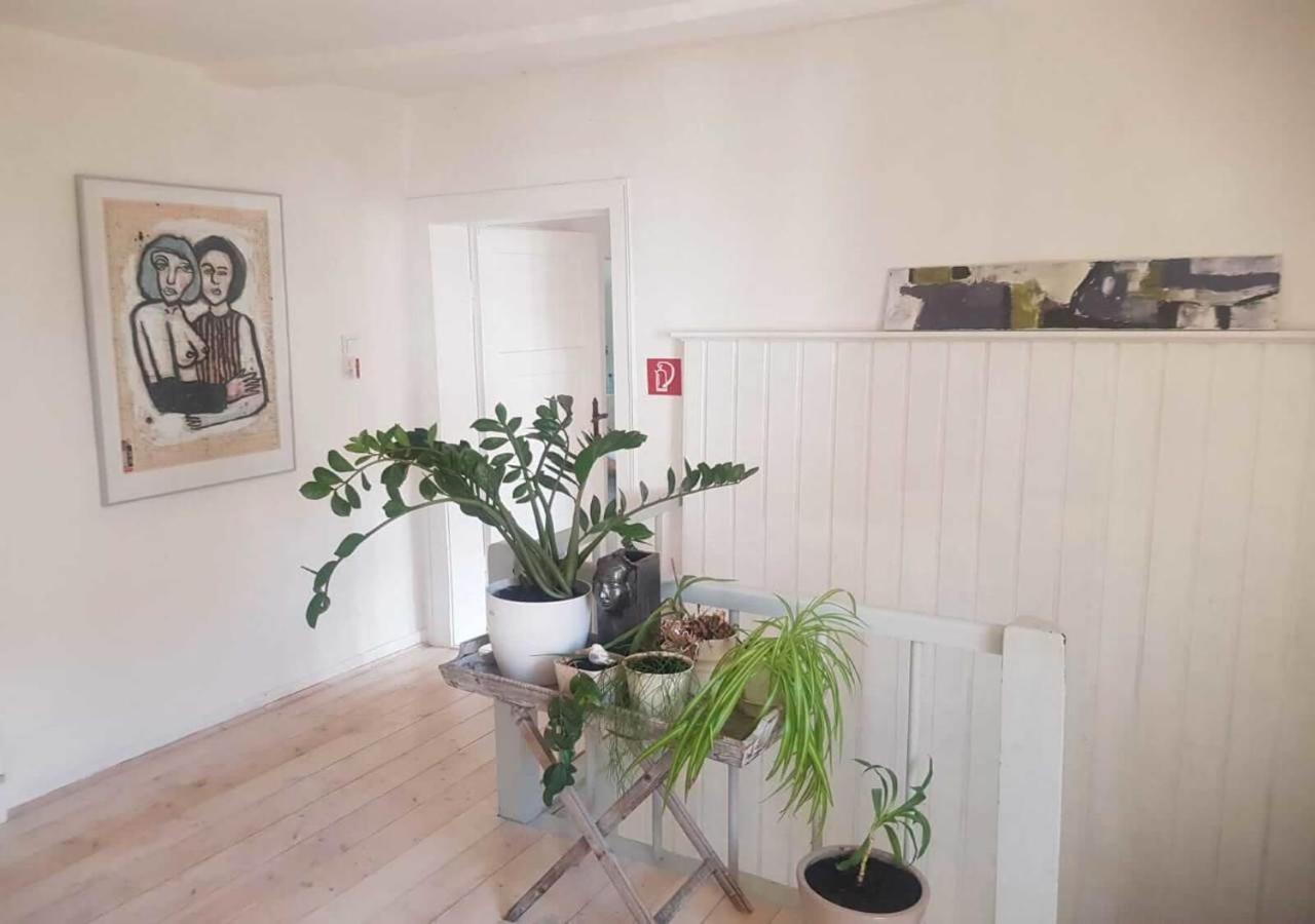 Aeltestes Haus In Quentel - Ferienwohnung 1 Mit Kleinem Garten Lichtenau Екстериор снимка